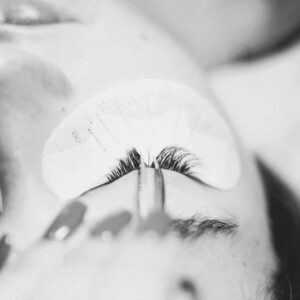 Volume Eyelash Extension Training